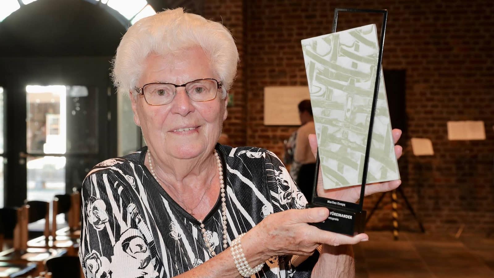 85-jährige Marlies Knops mit dem Ehrenamtspreis ausgezeichnet